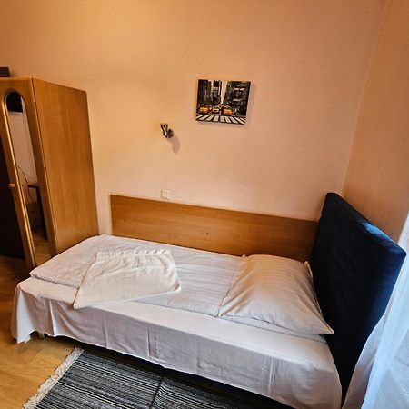 Hotel Haga Częstochowa Esterno foto