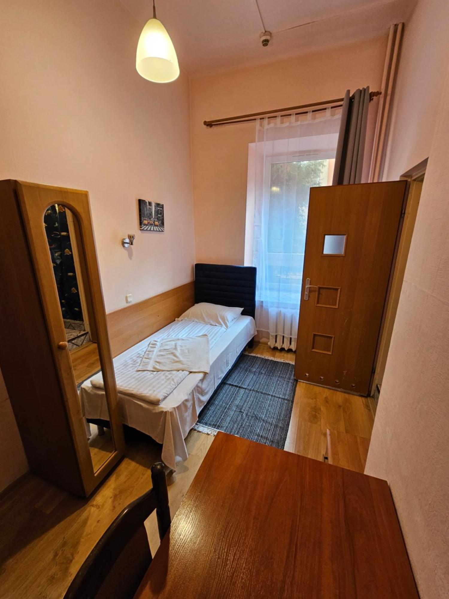 Hotel Haga Częstochowa Esterno foto
